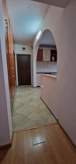 Apartament cu 4 camere decomandat în Gara