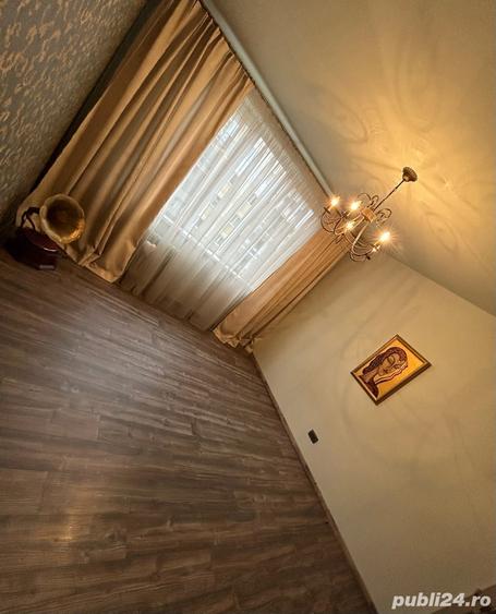 Apartament cu 3 camere decomandat în Motru