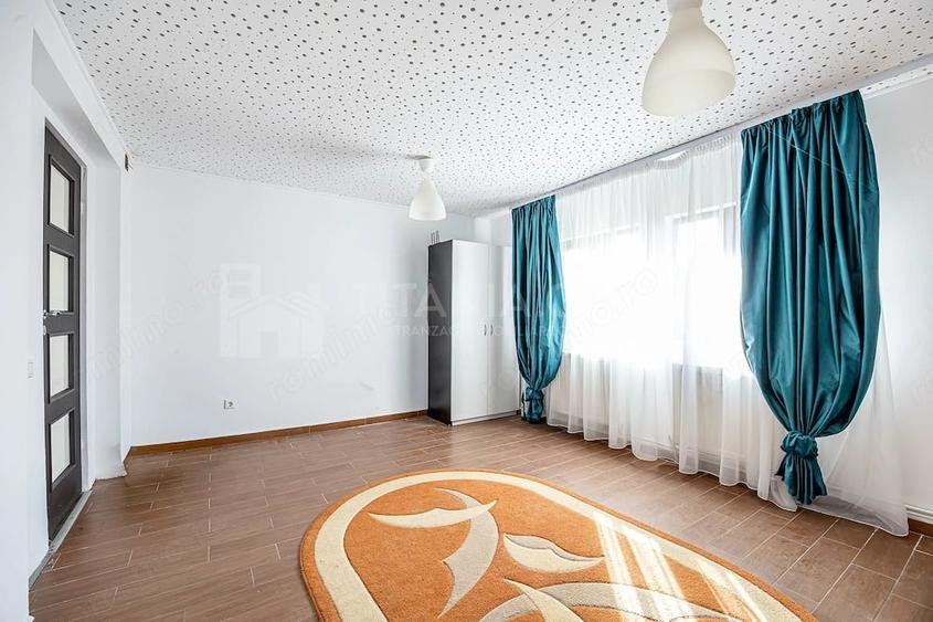 Casă cu 4 camere cu Teren 6000 Mp în Lunca Mărcușului