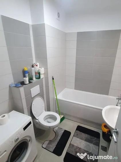 Apartament cu 2 camere semidecomandat în Prelungirea Ghencea