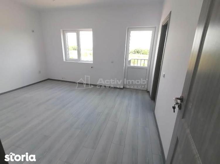 Casă cu 5 camere cu Canalizare în Rahova