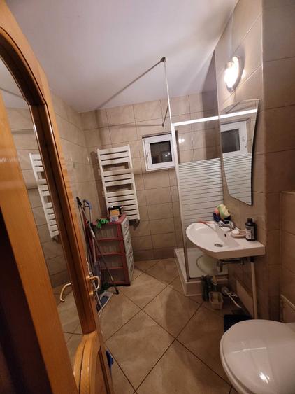 Apartament cu 2 camere decomandat în Micro 20