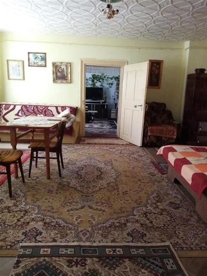 Apartament cu 2 camere semidecomandat, mobilat în Central