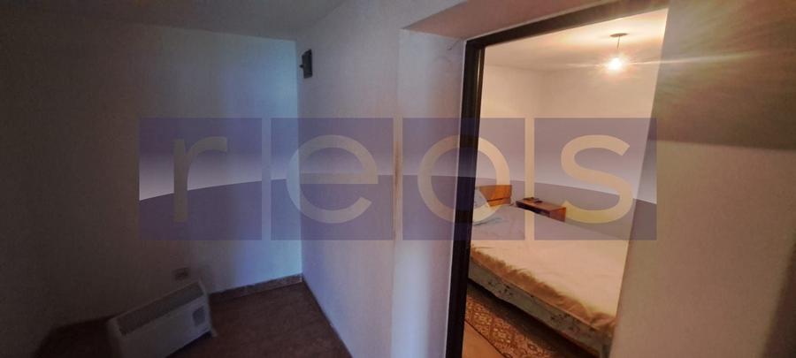 Casă individuală cu 4 camere cu Canalizare în Peretu