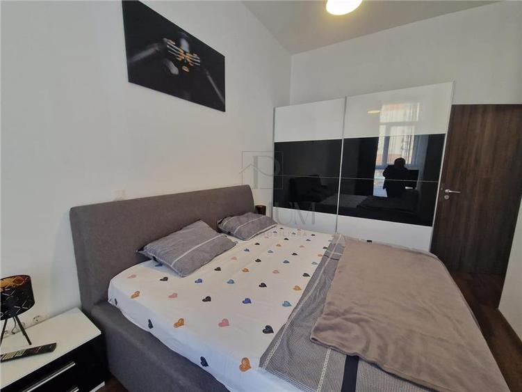 Apartament cu 2 camere semidecomandat, mobilat în Soarelui