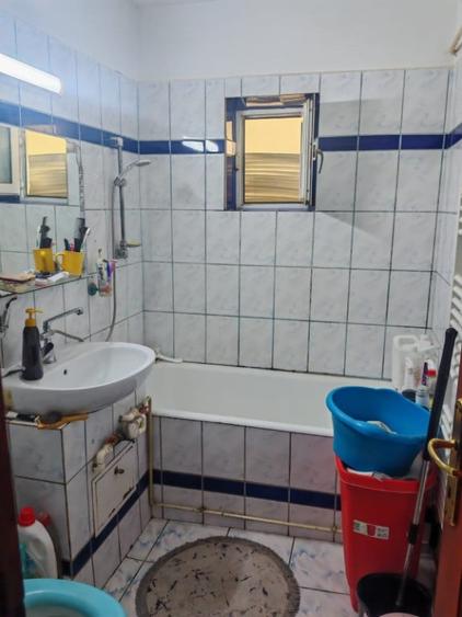 Apartament cu 2 camere decomandat în Faleză