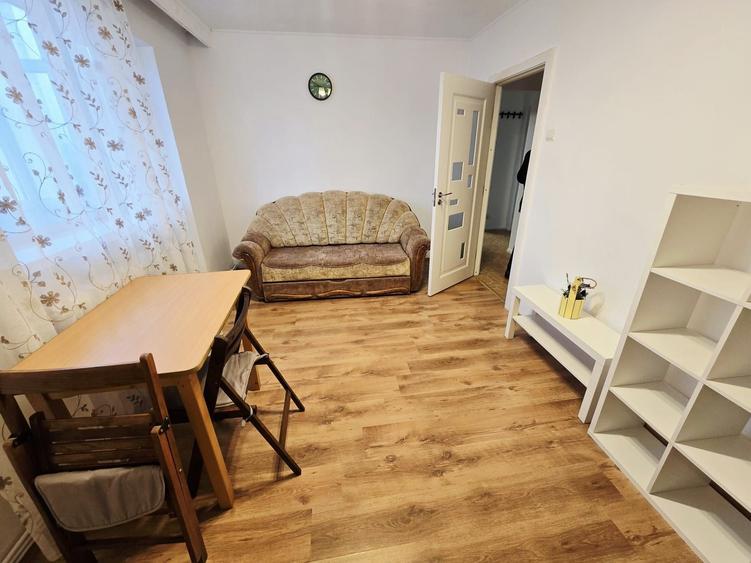 Apartament cu 2 camere decomandat în Alexandru cel Bun