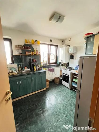 Casă cu 20 camere cu Teren 1500 Mp în Mircea cel Bătrân