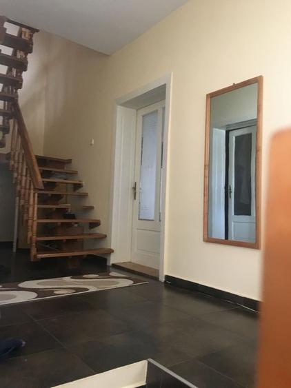 Casă cu 4 camere cu Teren 350 Mp în Central