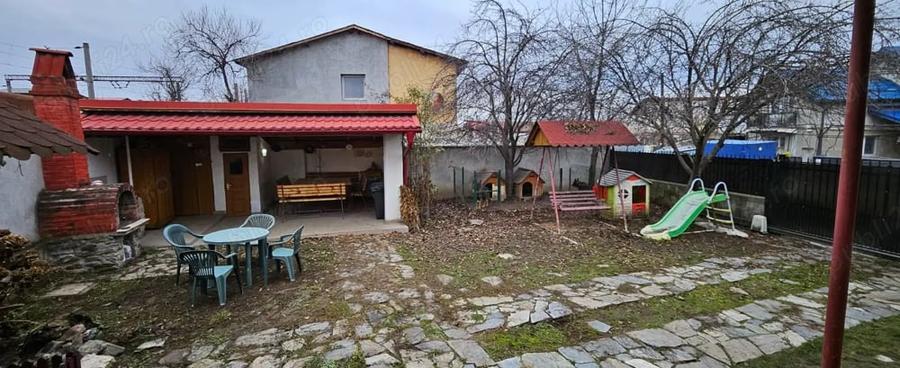 Casă cu 1 camere cu Teren 400 Mp în Central