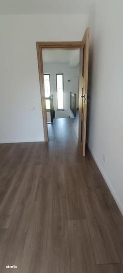 Casă cu 4 camere cu Teren 484 Mp în Valea Ursului