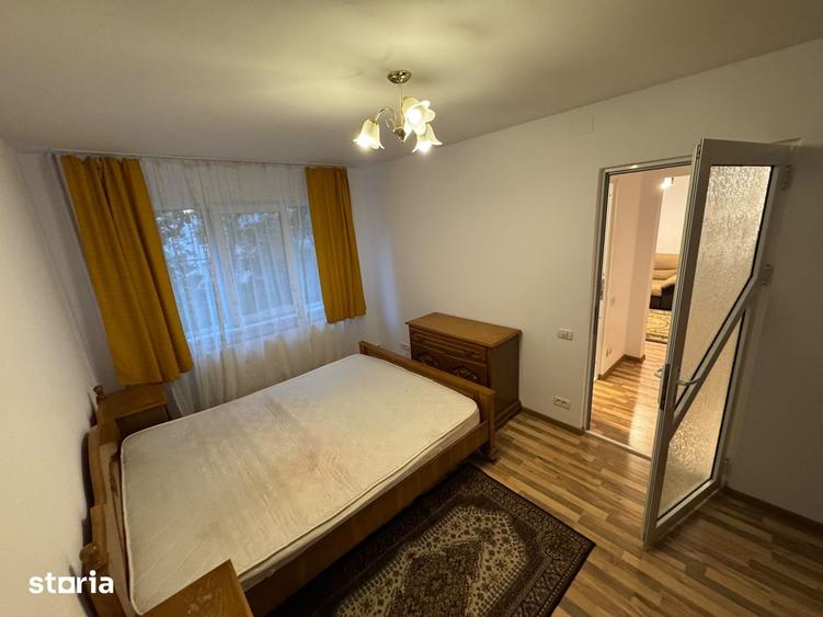 Apartament cu 2 camere semidecomandat în Podu Roș