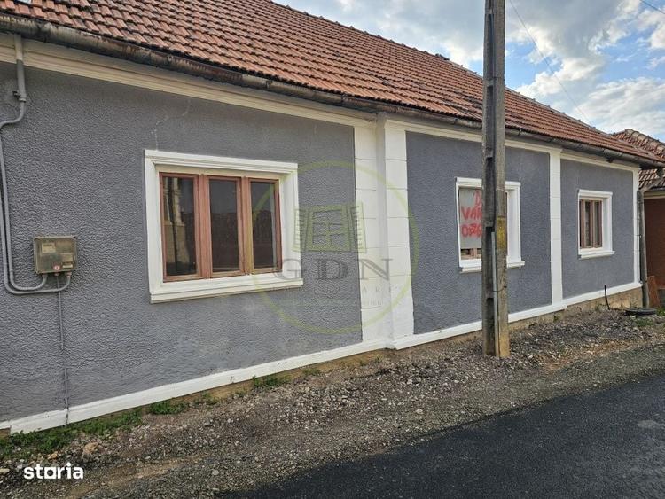 Casă cu 3 camere cu Teren 1011 Mp în Călugări