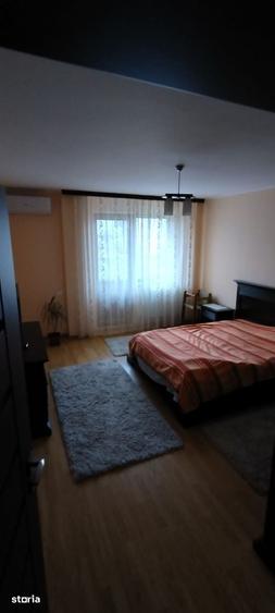Casă cu 6 camere cu Teren 600 Mp în Kamsas