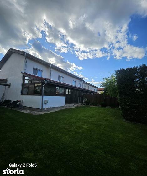Casă cu 4 camere cu Teren 400 Mp în Europa