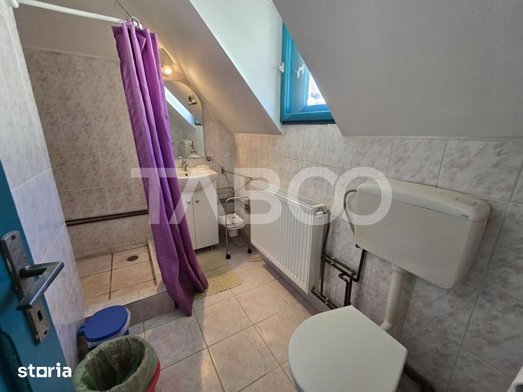 Casă cu 7 camere cu Teren 432 Mp în Reșița