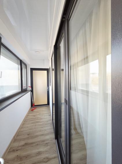 Apartament cu 2 camere decomandat, mobilat în