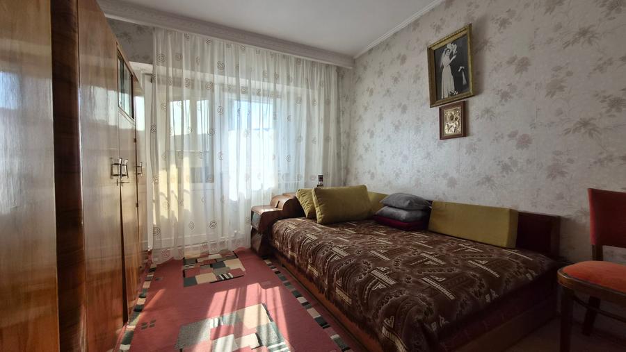 Apartament cu 3 camere decomandat în Tomis III
