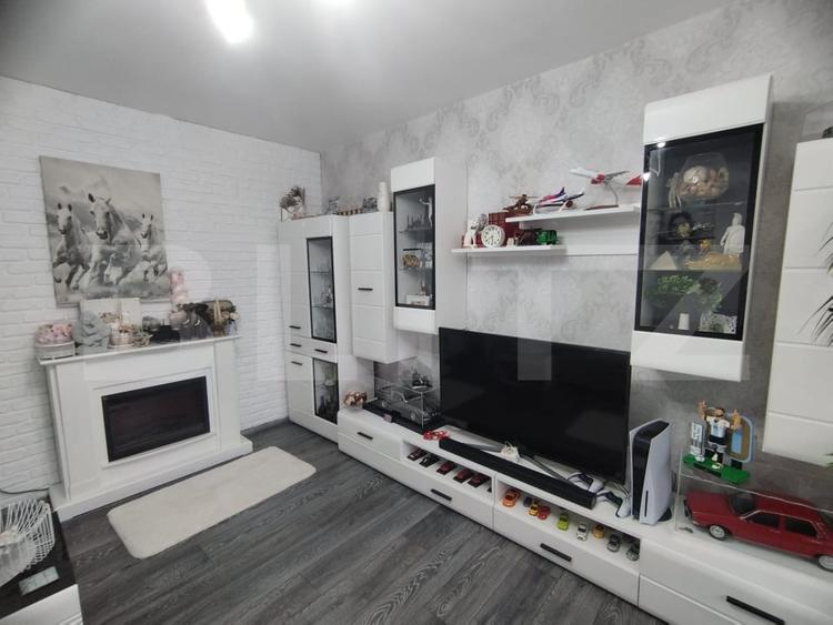 Apartament cu 3 camere decomandat, mobilat în Canta