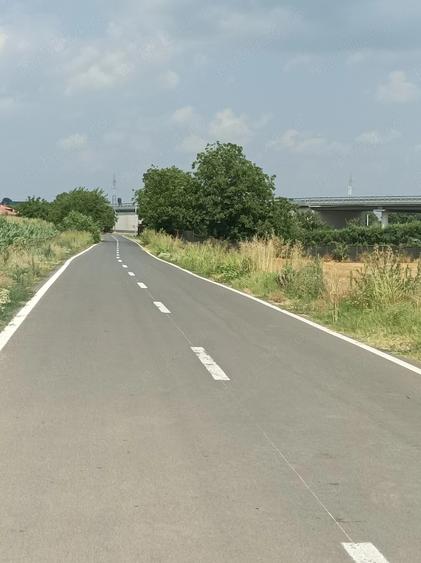 Teren de 3400 mp, în Daia