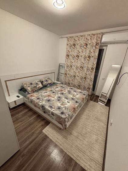 Apartament cu 2 camere în Apărătorii Patriei