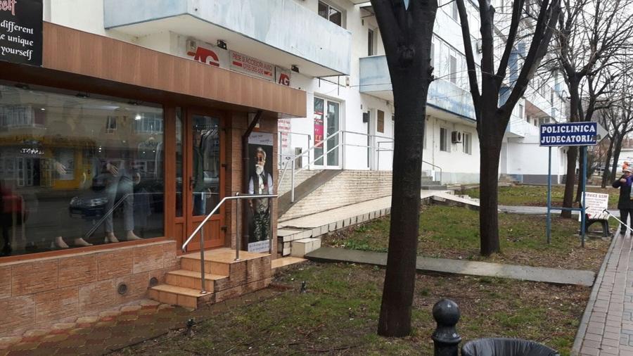Spațiu comercial, de 85 mp, în Central