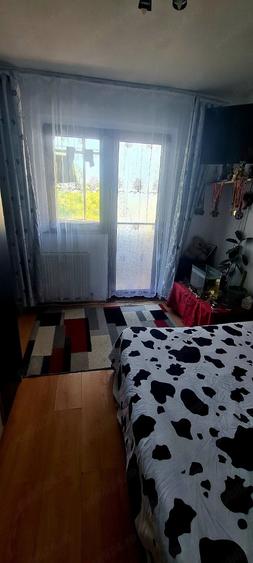 Apartament cu 2 camere nedecomandat în Km 4