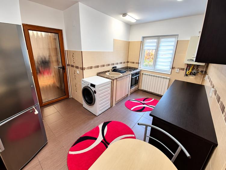 Garsonieră decomandată, mobilată în Florești