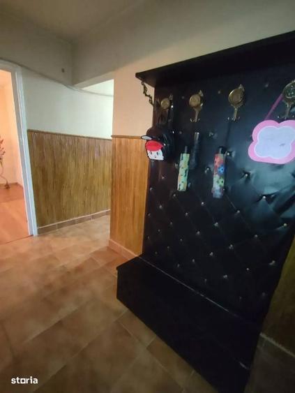Apartament cu 3 camere decomandat în 1 Decembrie 1918
