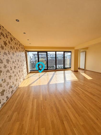 Apartament cu 4 camere decomandat în Nordului