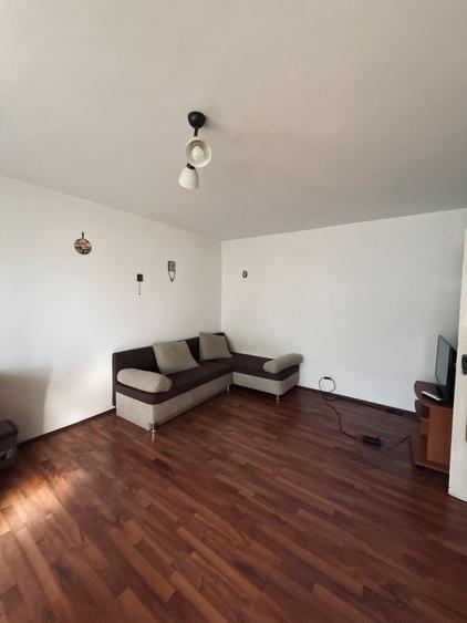 Apartament cu 2 camere semidecomandat în Ștefan cel Mare