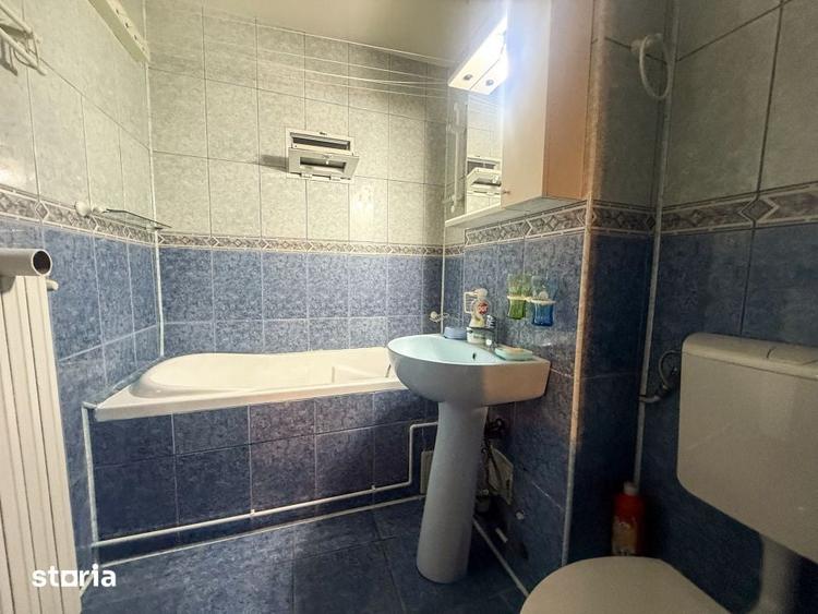 Apartament cu 3 camere decomandat în Inel II