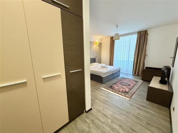 Apartament cu 3 camere decomandat, mobilat în Poiana Brașov
