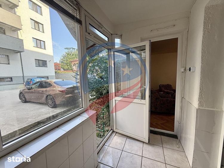 Apartament cu 3 camere decomandat în 1 Mai