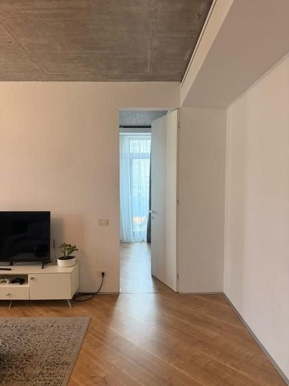 Apartament cu 2 camere semidecomandat în Floreasca