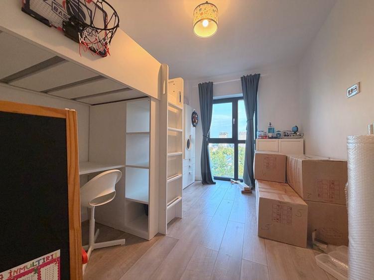 Apartament cu 5 camere, mobilat în Domenii