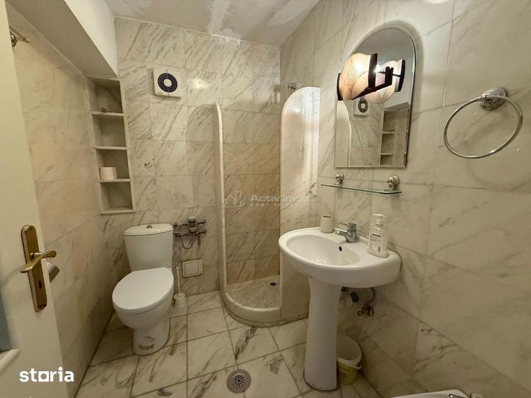 Apartament cu 3 camere, mobilat în Decebal