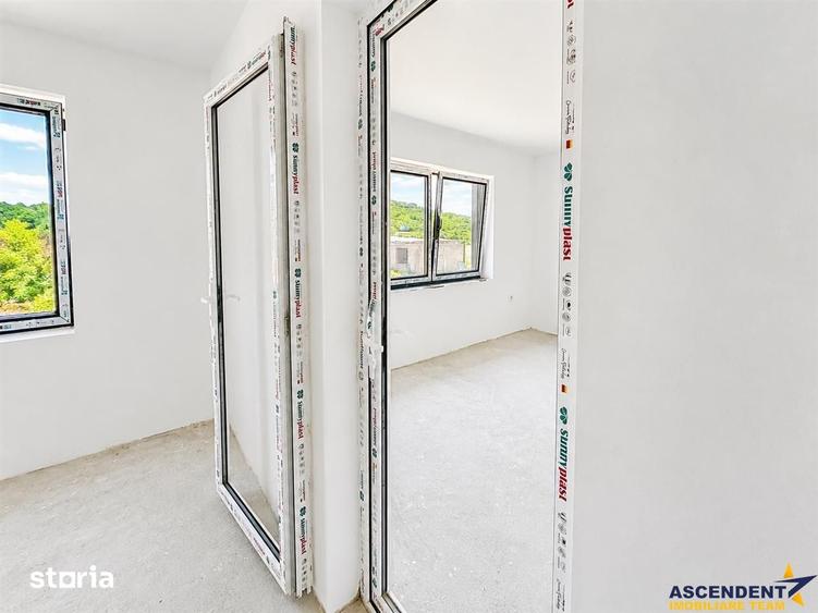 Casă cu 4 camere cu Teren 327 Mp în Ceuaș