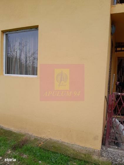 Casă cu 3 camere cu Canalizare în Bărcănești