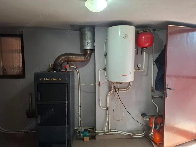 Casă cu 5 camere cu Teren 812 Mp în Central