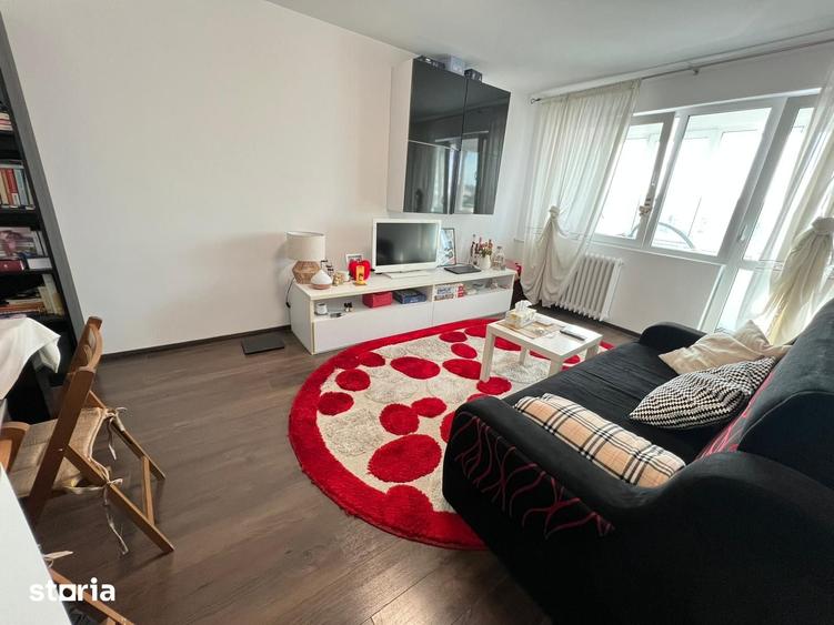 Apartament cu 2 camere decomandat în Podu Roș