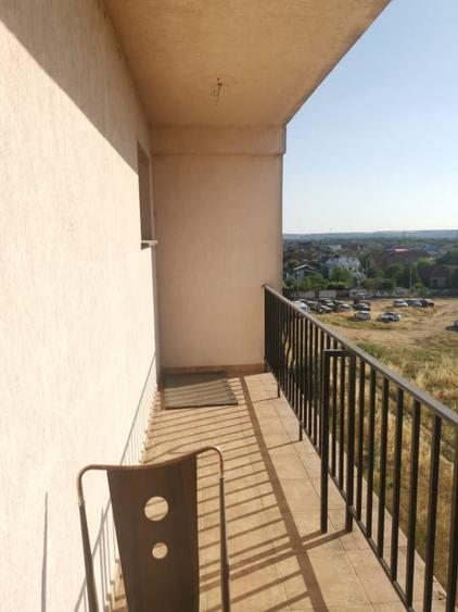 Apartament cu 2 camere decomandat, mobilat în Exterior Est