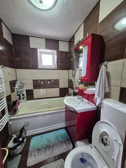 Apartament cu 2 camere decomandat în Năvodari Tabără
