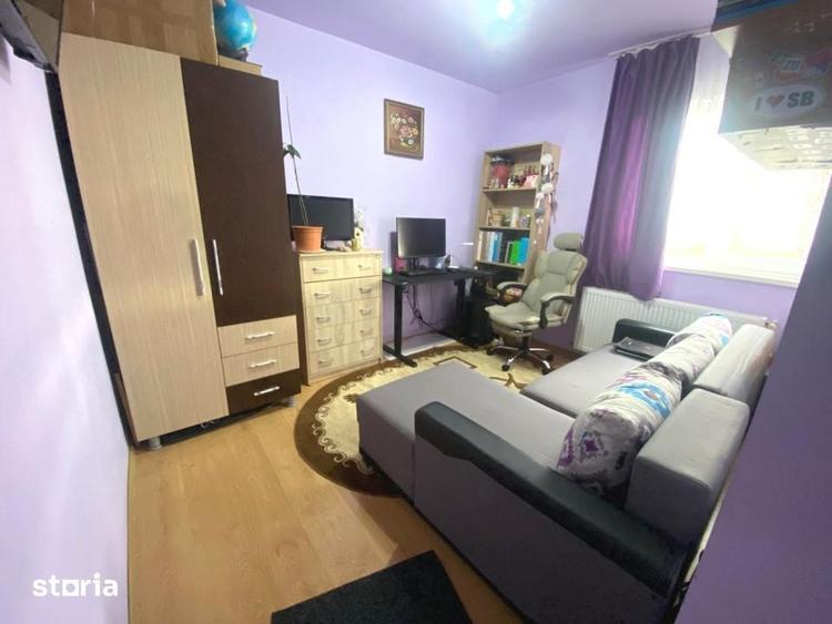 Garsonieră decomandată în Gușterița
