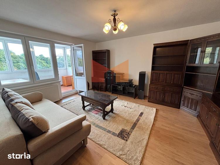 Apartament cu 2 camere decomandat în 22 Decembrie 1989