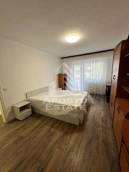 Garsonieră decomandată, mobilată în Complex Studențesc