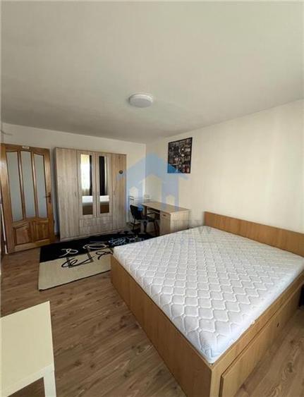 Apartament 3 camere, Intre Lacuri - 1