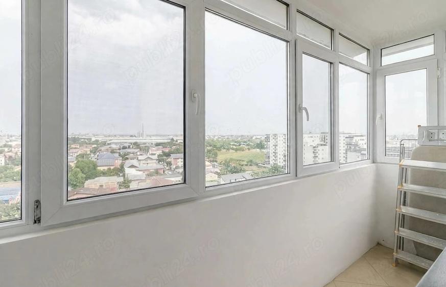 Garsonieră decomandată în Titan