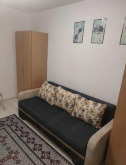 Garsonieră semidecomandată în Titan