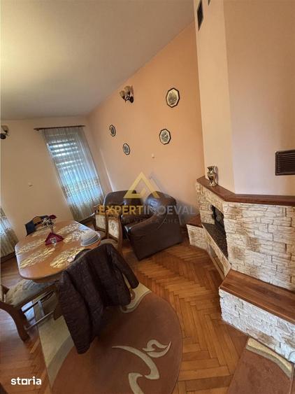 Casă cu 4 camere cu Teren 216 Mp în Valea Roșie